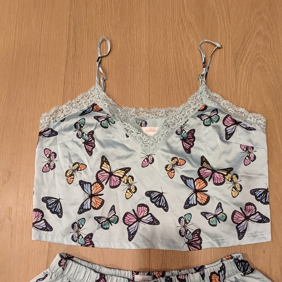 Butterfly Print Pajama Set - Picture 5 of 6